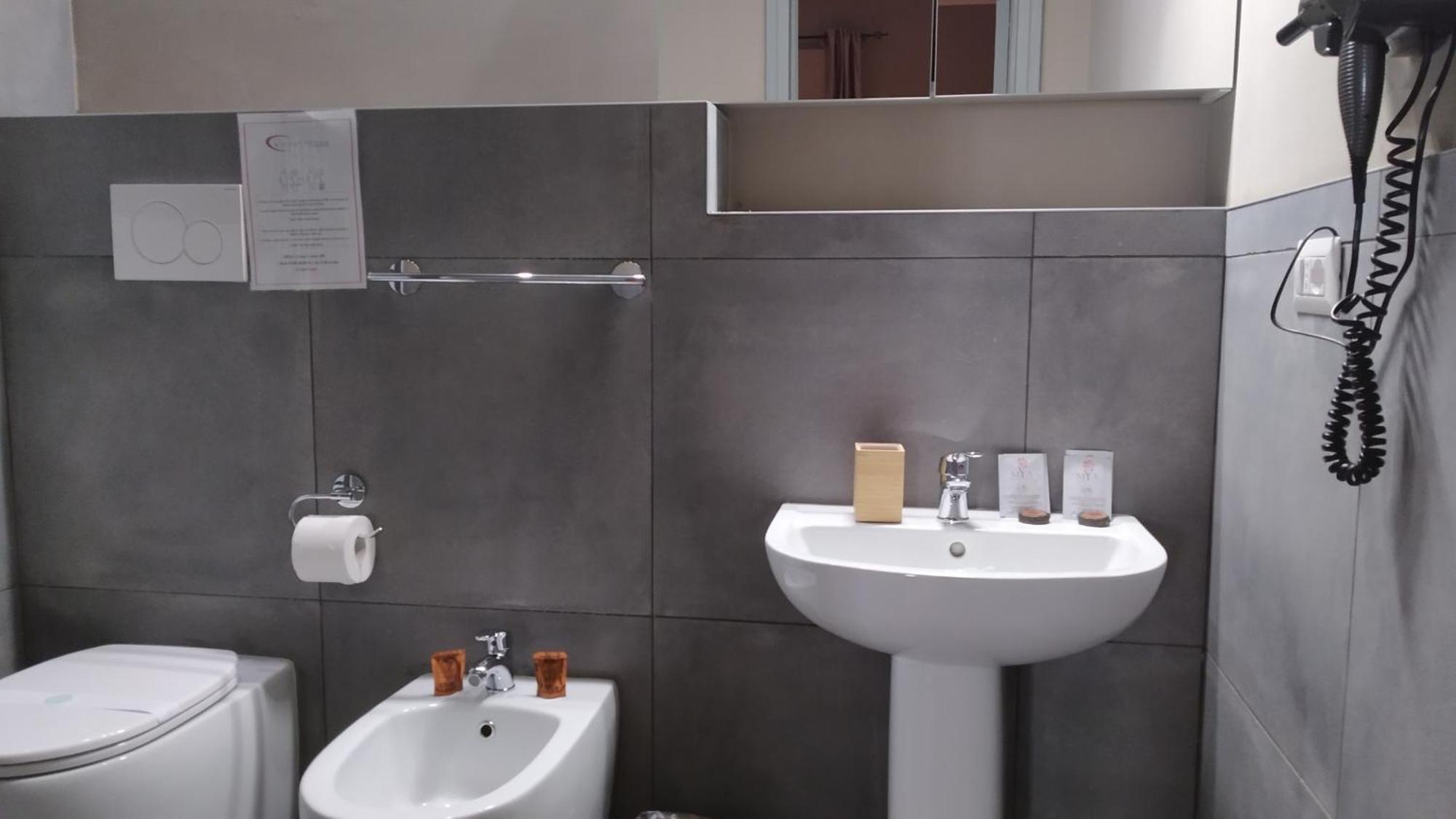 Cconforthotels R&B Suite&Chic Bari Buitenkant foto